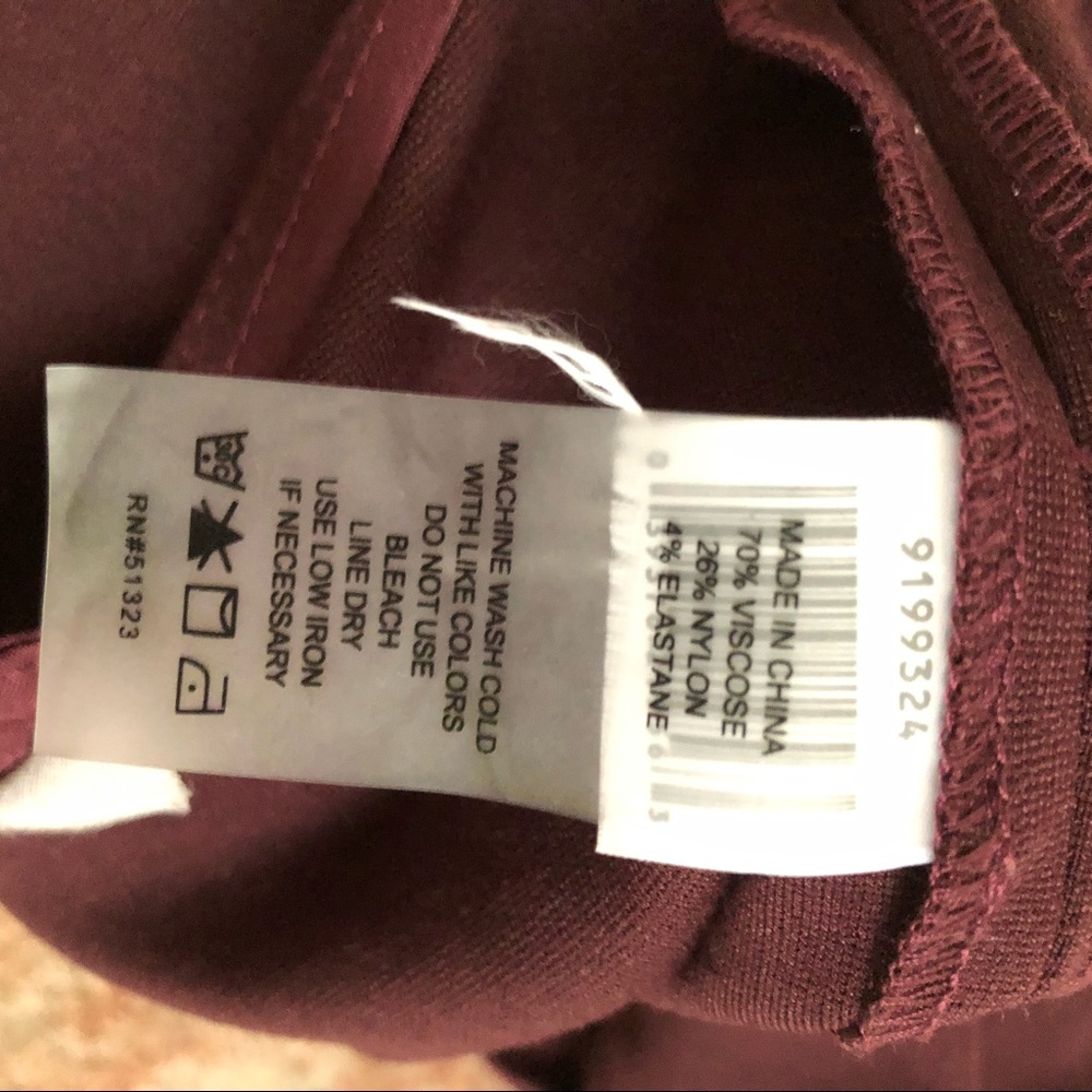 VINCE CAMUTO Burgundy Straight Leg Pants - Picture 5 of 6
